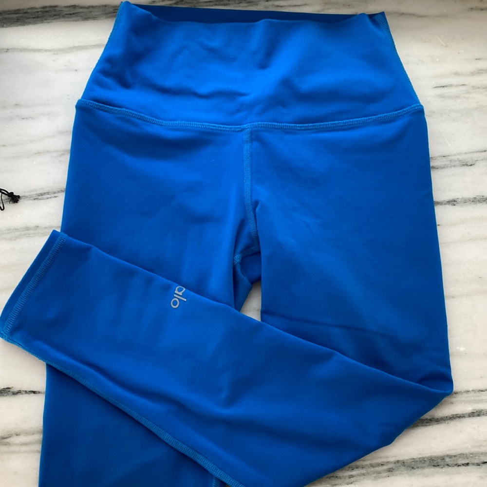 XS Alo capri high waist airlift legging